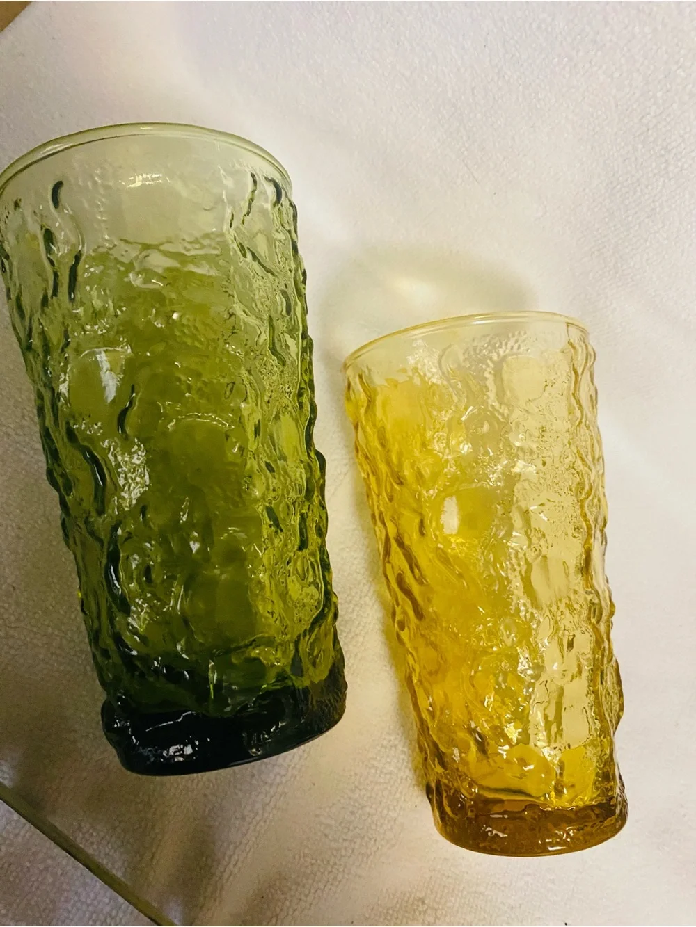 VNTG Anchor Hocking “Lido/Milano” Crinkle Textured Glass Tumblers -Set of 2-